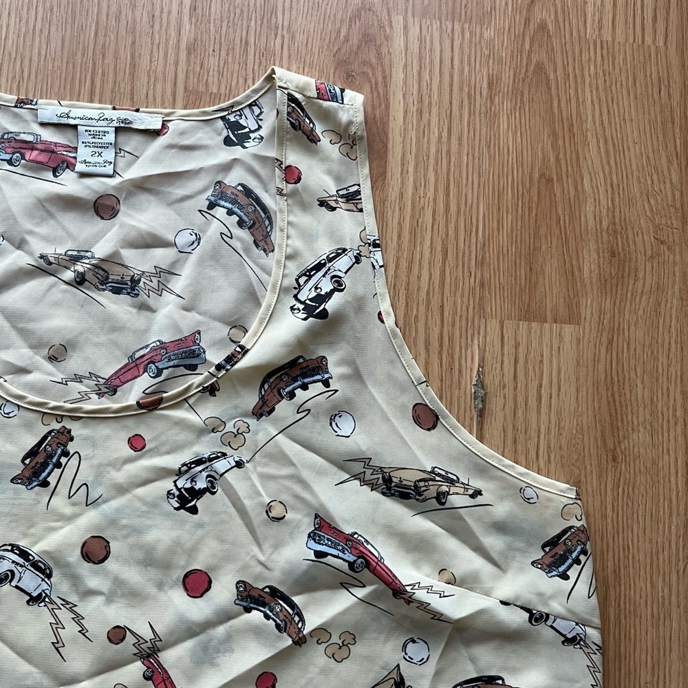 American Rag Cream Sleeveless Top with Vintage Cars - Picture 5 of 6